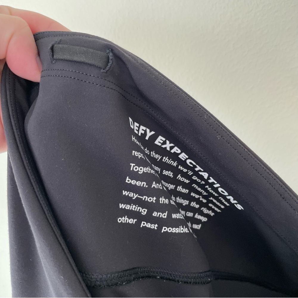 Athleta X Allyson Felix Legend 7/8 tights Leggings Medieval Violet Navy Blue 2X - Picture 12 of 13